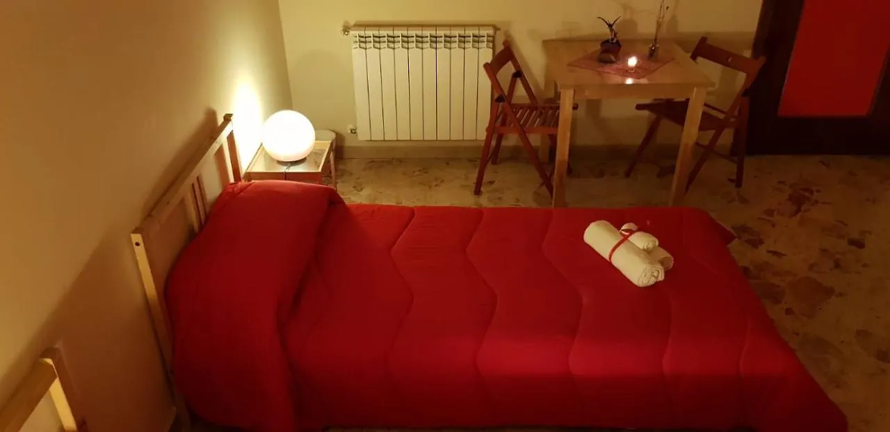 Bed & Breakfast Bed and Breakfast Framamired Palermo Italia